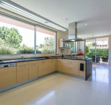Sleeps 10 Pool Air Con T480284