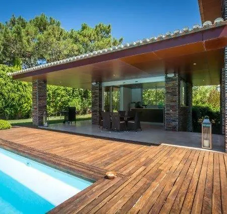 Villa Sleeps 10 Pool Air Con T480284