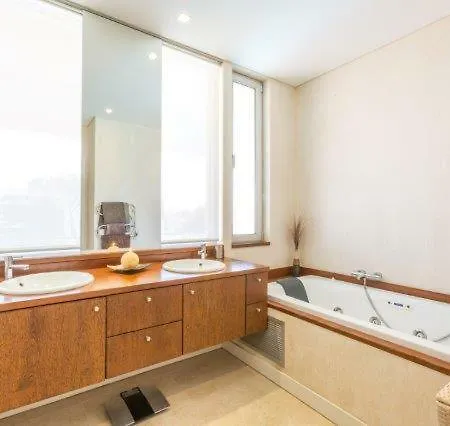 Sleeps 10 Pool Air Con T480284